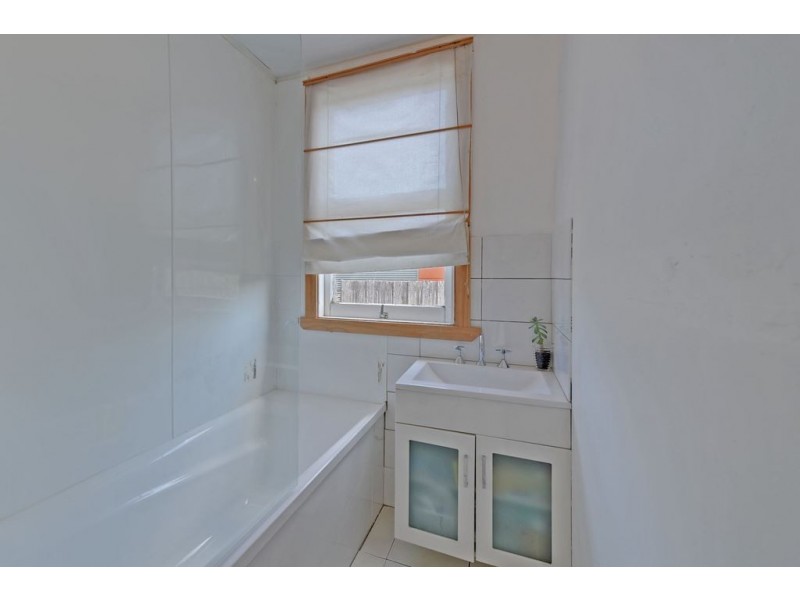 36 North Terrace, Lauderdale TAS 7021