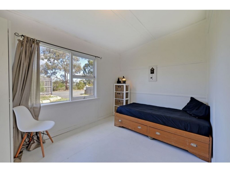 36 North Terrace, Lauderdale TAS 7021