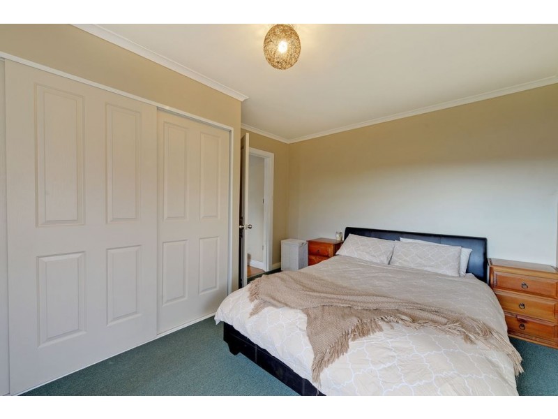 69 Renfrew Circle, Goodwood TAS 7010