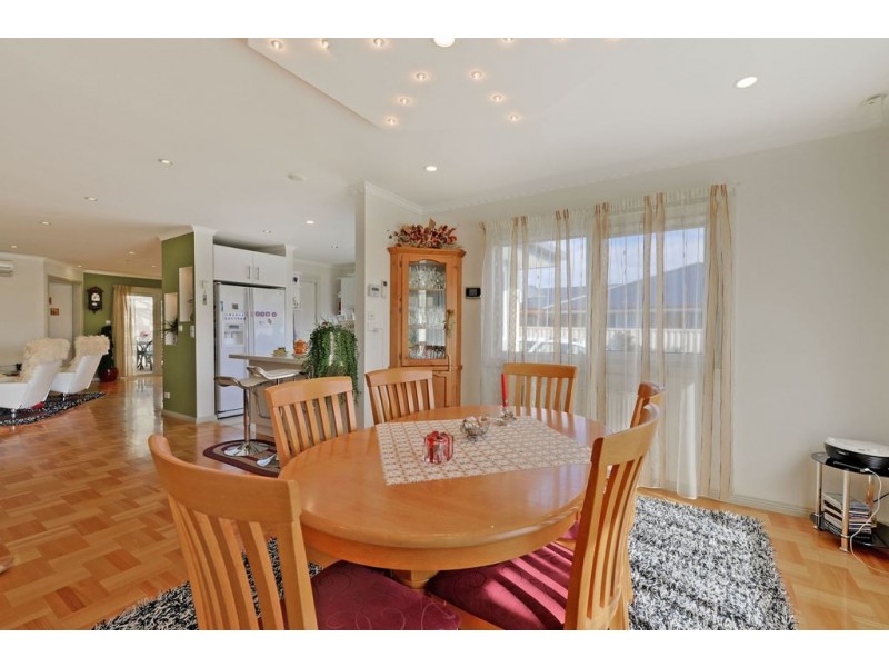 8 Henty Close, Old Beach TAS 7017