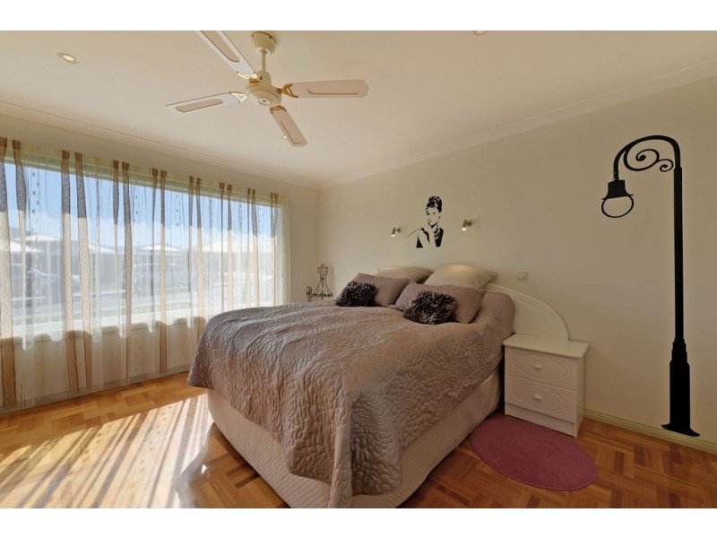 8 Henty Close, Old Beach TAS 7017