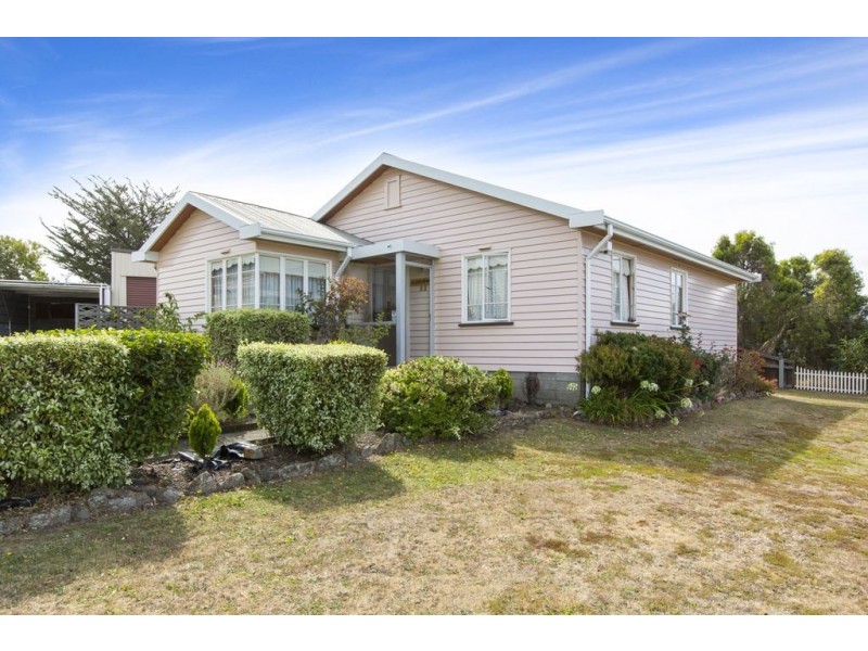 22 Norman Circle, Glenorchy TAS 7010