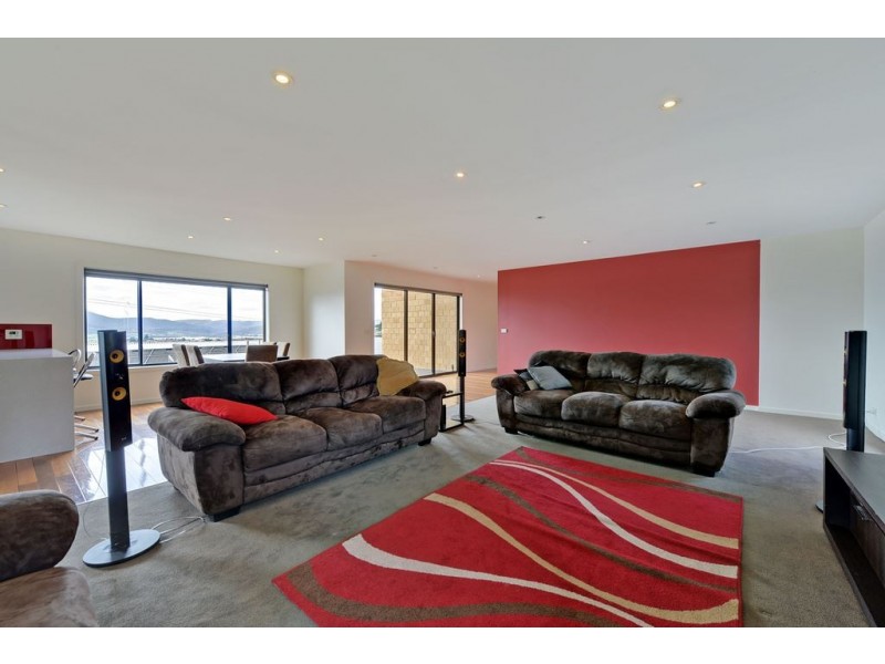1 Walton Court, Glenorchy TAS 7010