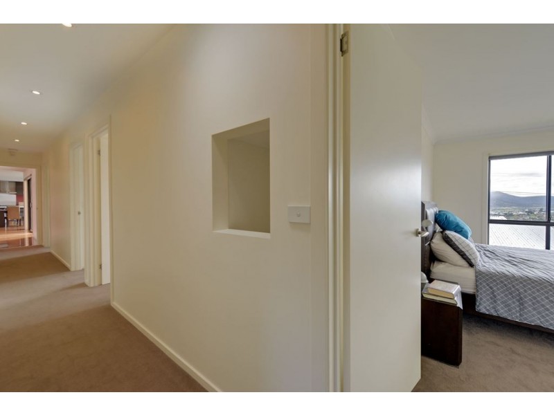 1 Walton Court, Glenorchy TAS 7010
