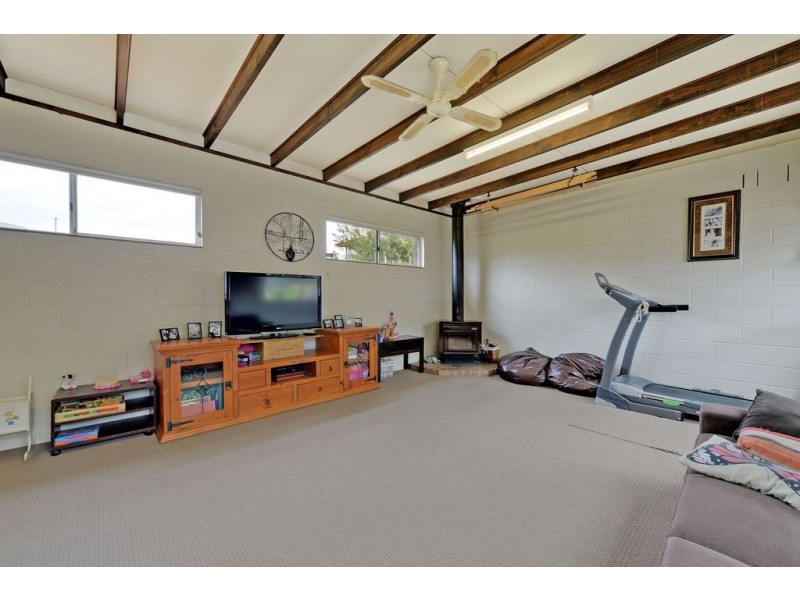 25 Devines Road, Glenorchy TAS 7010