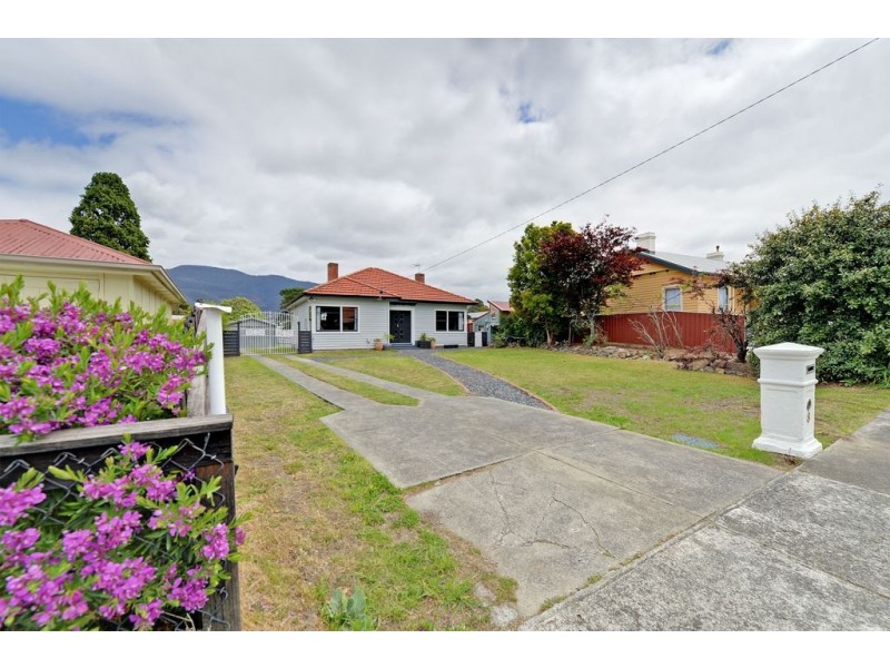 8 Somerdale Road, Claremont TAS 7011