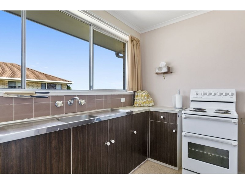 6 Orford Crescent, Howrah TAS 7018