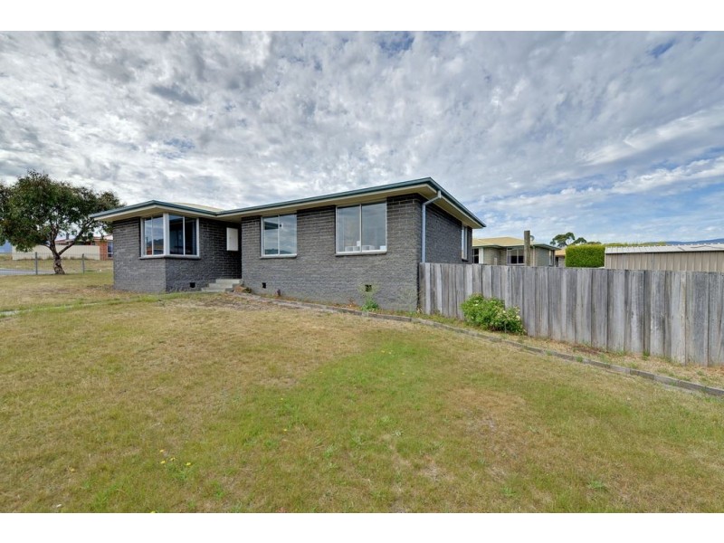 64 Fisher Drive, Herdsmans Cove TAS 7030