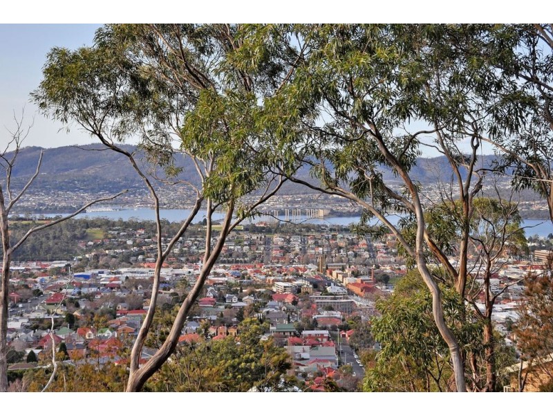 1/26 Fielding Drive, West Hobart TAS 7000