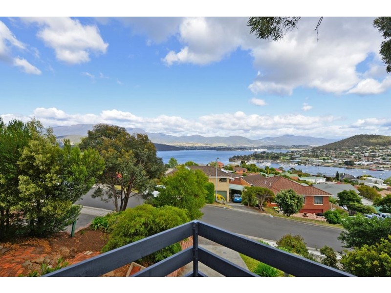 57 Loatta Road, Rose Bay TAS 7015