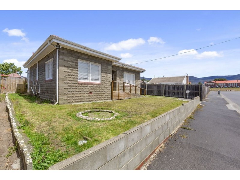 3 Pearl Street, Derwent Park TAS 7009