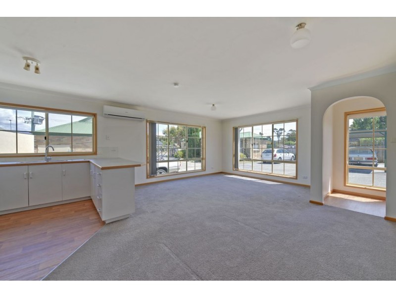 2/3 Church Street, Rokeby TAS 7019