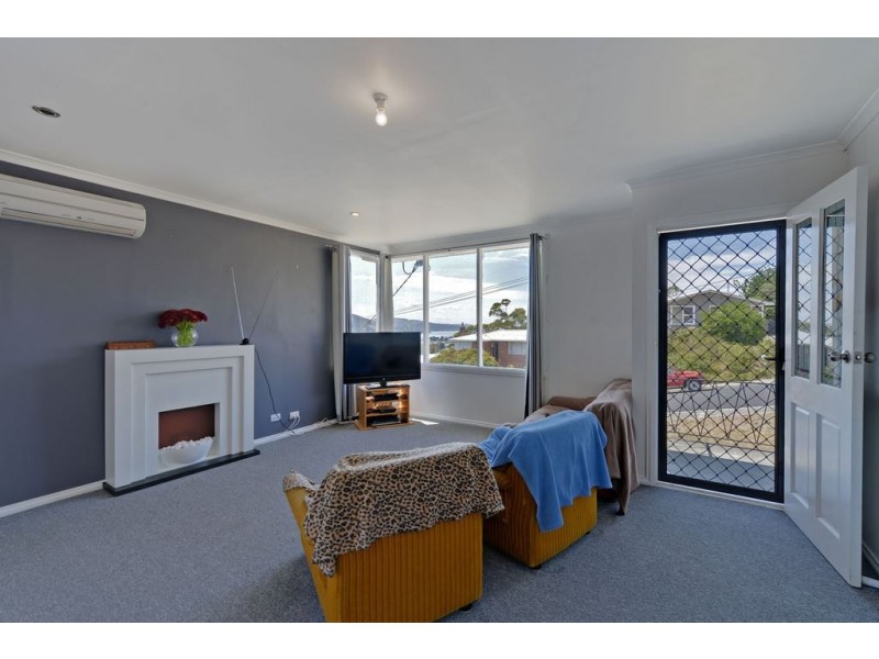 8 Spring Street, Claremont TAS 7011
