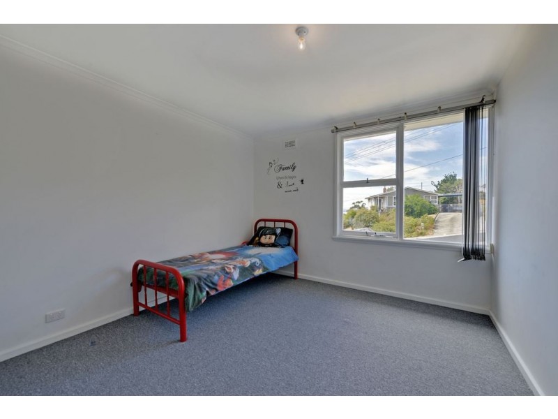 8 Spring Street, Claremont TAS 7011