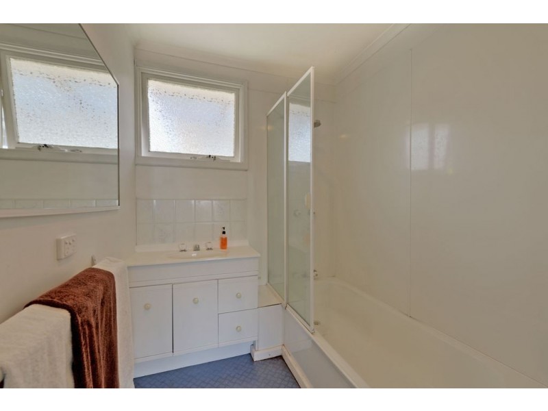 8 Spring Street, Claremont TAS 7011