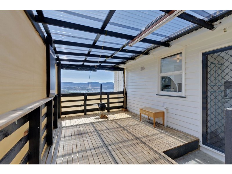 8 Spring Street, Claremont TAS 7011