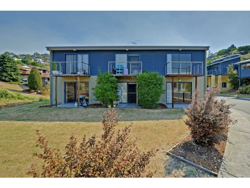 8/10 Waterworks Road, Dynnyrne TAS 7005