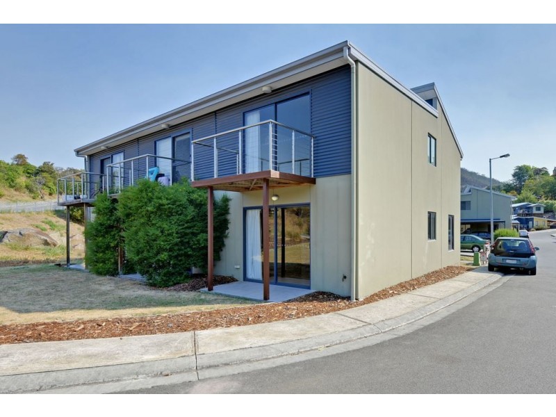 8/10 Waterworks Road, Dynnyrne TAS 7005
