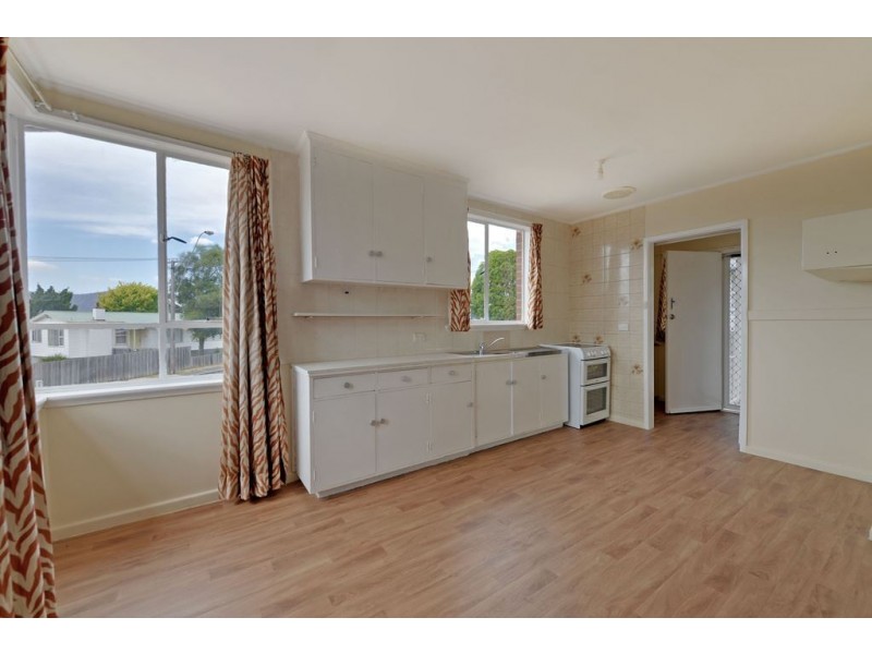 13 Euston Street, Claremont TAS 7011