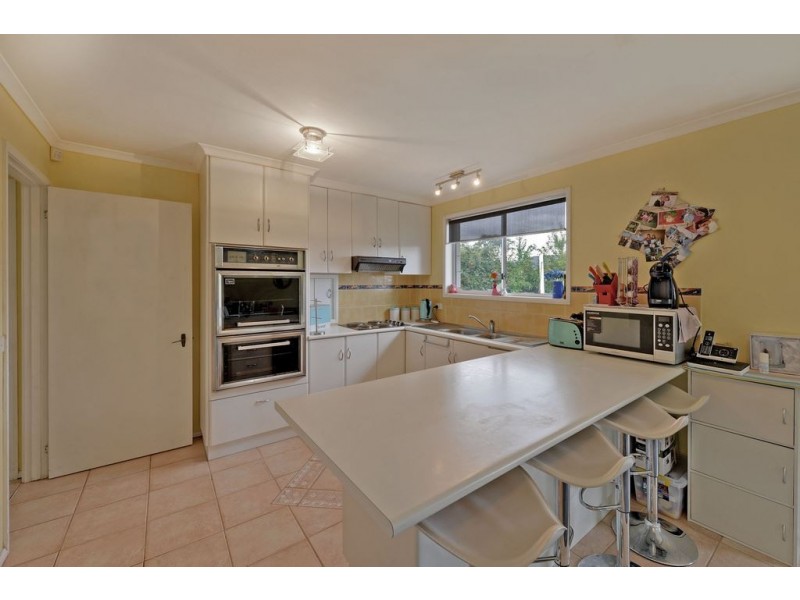 2 Cabernet Drive, Berriedale TAS 7011