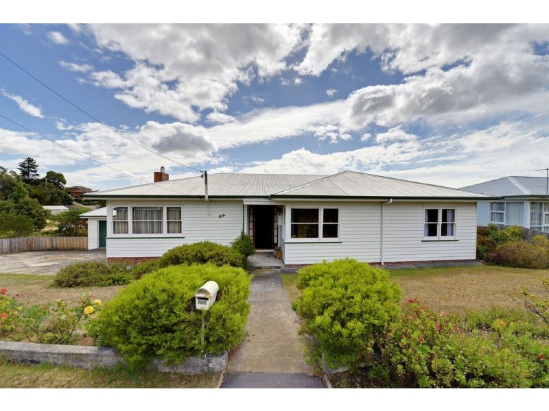 27 Paringa Road, Glenorchy TAS 7010