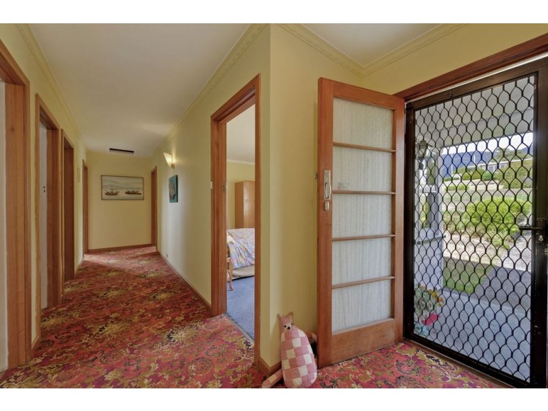 27 Paringa Road, Glenorchy TAS 7010