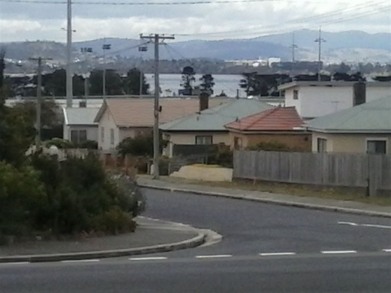 76 Renfrew Circle, Goodwood TAS 7010