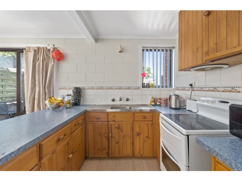 9/2 Clifford Court, Howrah TAS 7018
