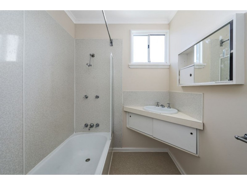 4 Waratah Road, Risdon Vale TAS 7016