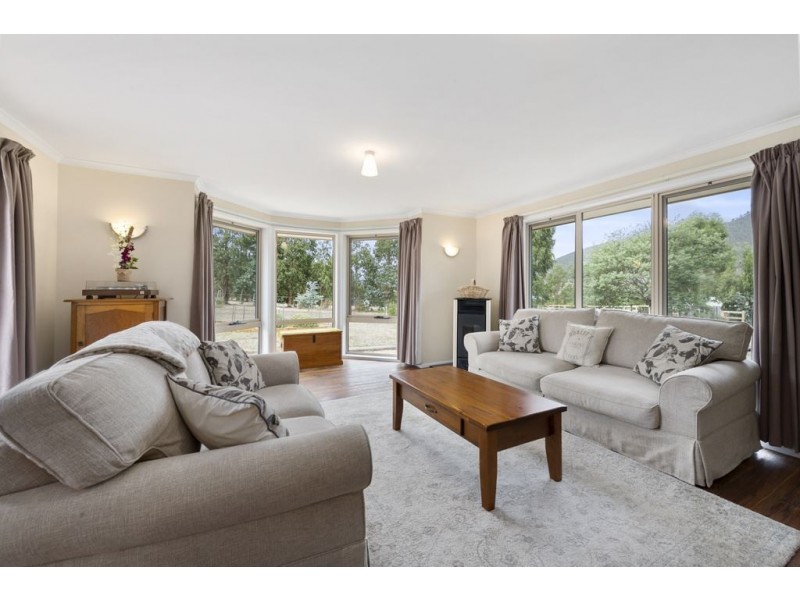 14 Narcissus Avenue, Dromedary TAS 7030