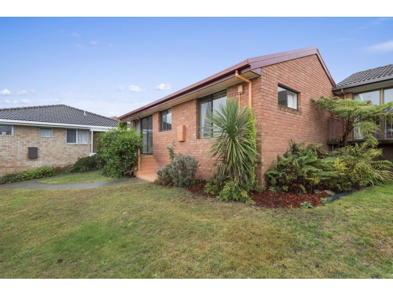 393 Village Drive, Kingston TAS 7050