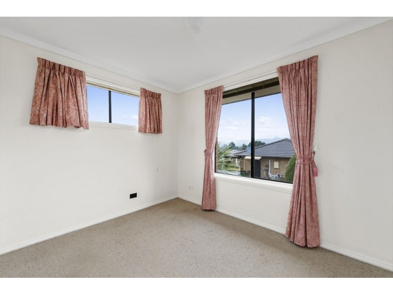 393 Village Drive, Kingston TAS 7050