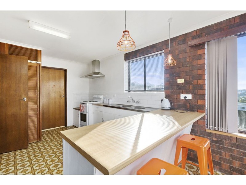 2/16 Wallace Avenue, Lenah Valley TAS 7008