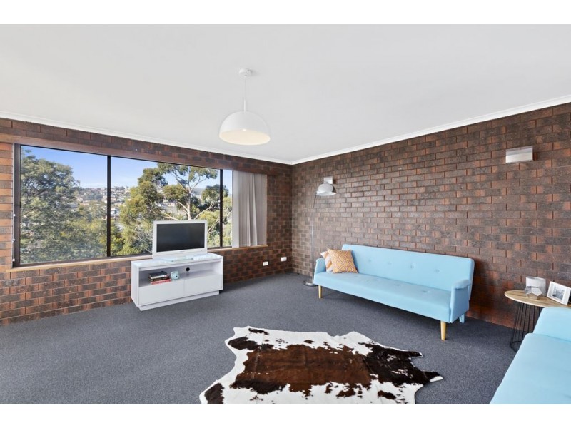 2/16 Wallace Avenue, Lenah Valley TAS 7008