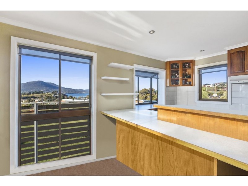 6 Kingswood Crescent, Berriedale TAS 7011