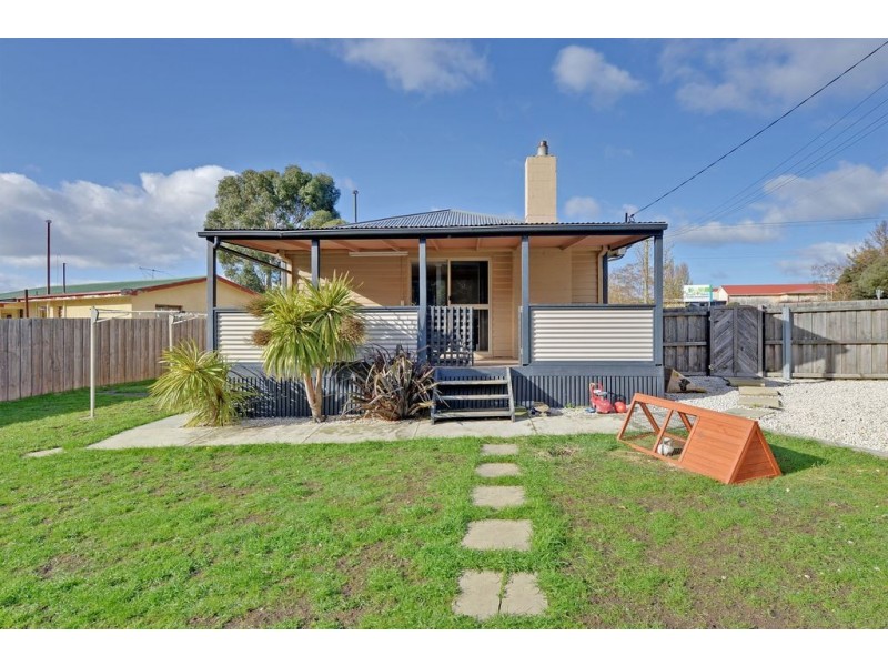 2 Karambi Street, Chigwell TAS 7011
