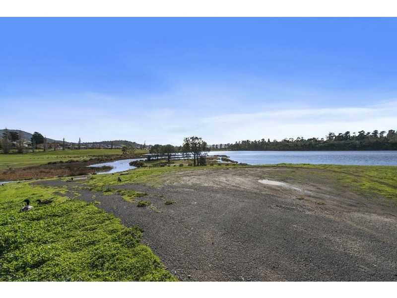 6 Curlew Parade, Claremont TAS 7011