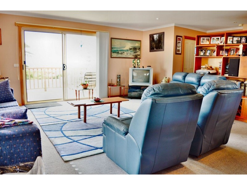 8 Sunny View Avenue, Swansea TAS 7190