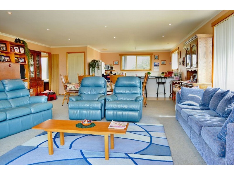 8 Sunny View Avenue, Swansea TAS 7190