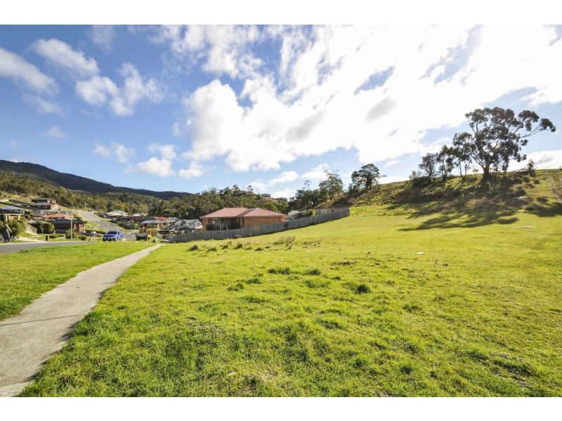 126 Branscombe Road, Claremont TAS 7011