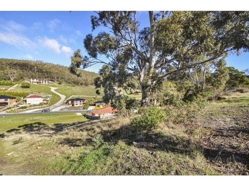 126 Branscombe Road, Claremont TAS 7011