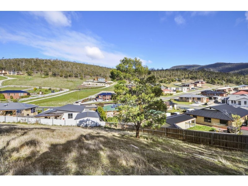 126 Branscombe Road, Claremont TAS 7011