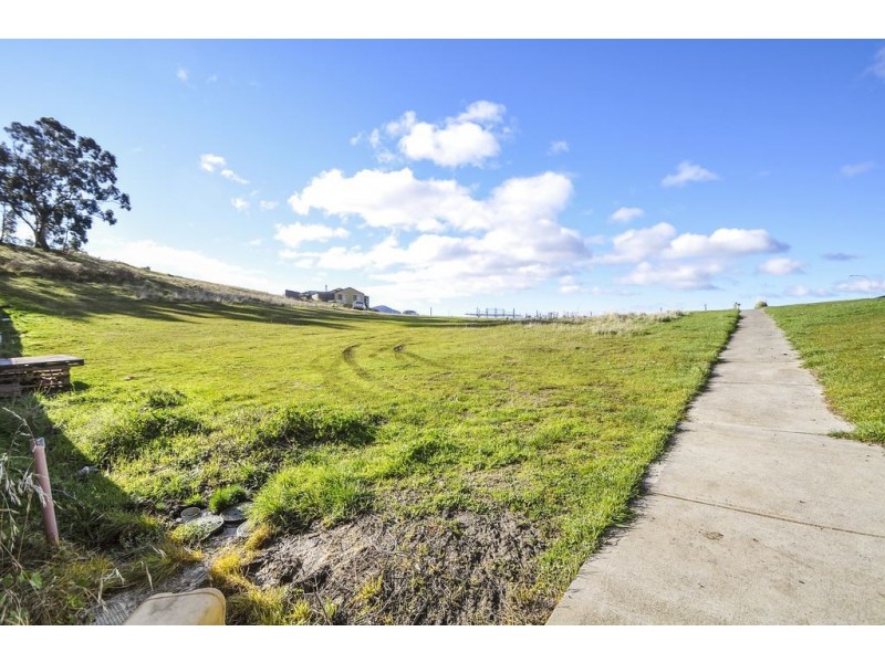 126 Branscombe Road, Claremont TAS 7011