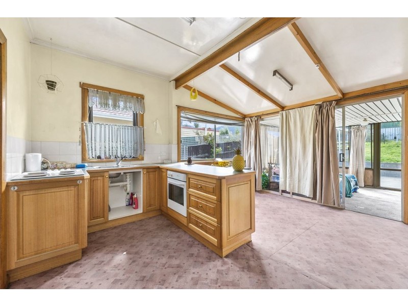 35 Hobart Road, New Norfolk TAS 7140