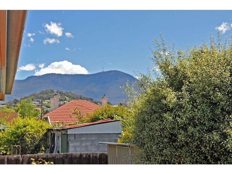 2/32 Lord Street, Sandy Bay TAS 7005