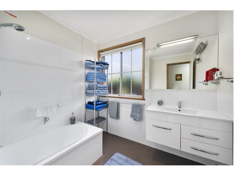 2/32 Lord Street, Sandy Bay TAS 7005