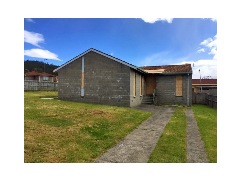 13 Duntroon Drive, Rokeby TAS 7019