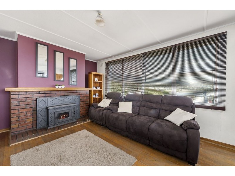 9 Centenary Crescent, Claremont TAS 7011