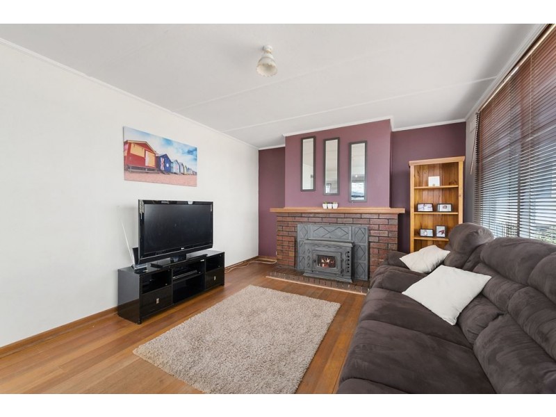 9 Centenary Crescent, Claremont TAS 7011
