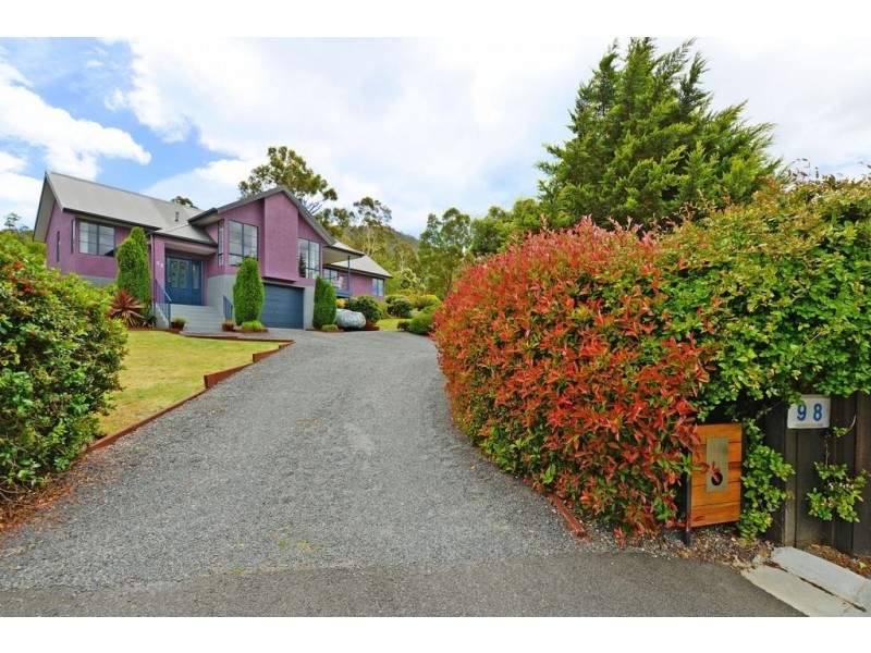 98 Derwent Terrace, New Norfolk TAS 7140